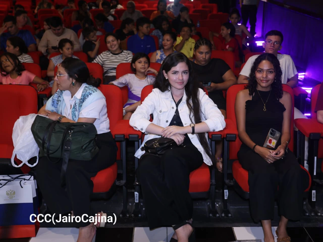 CINE10