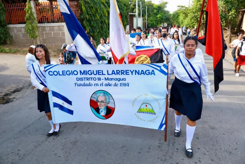 DESFILE--(37)