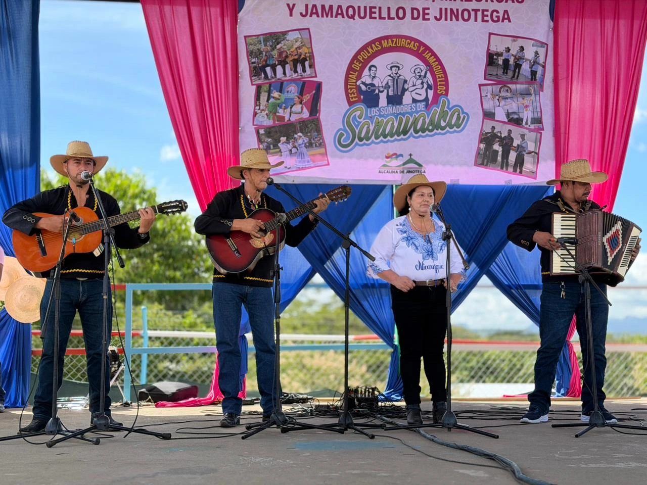 JINOTEGA8