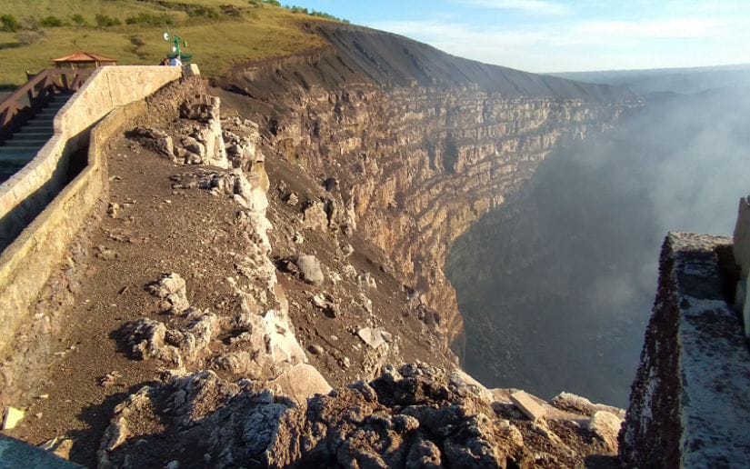 VOLCAN-(2)