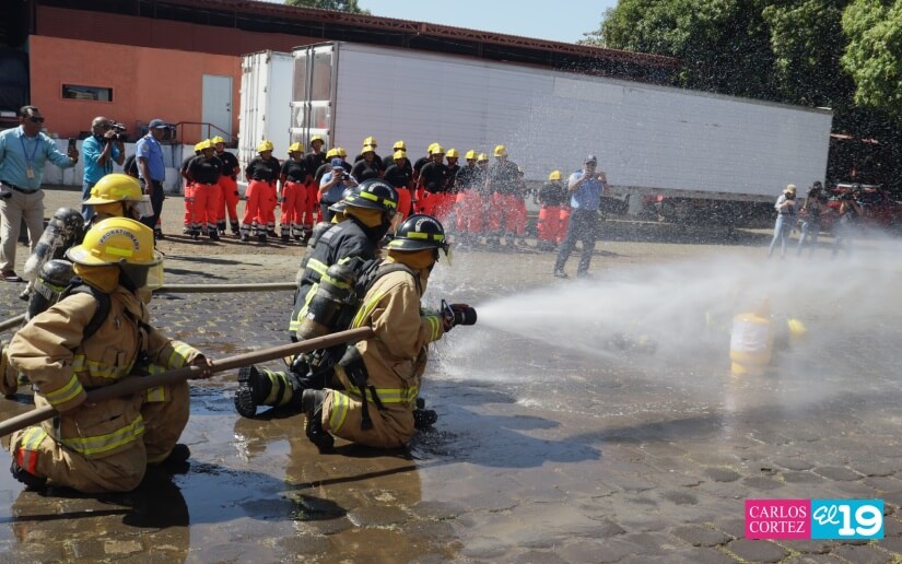 BOMBEROS15