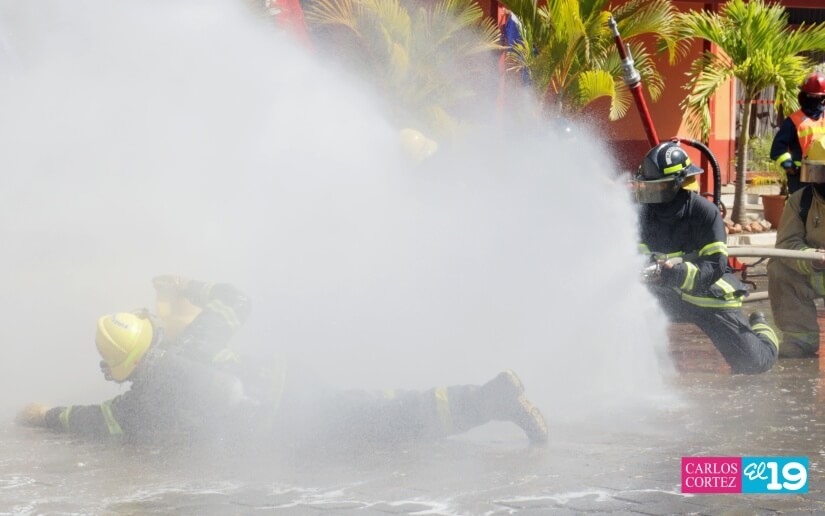 BOMBEROS16