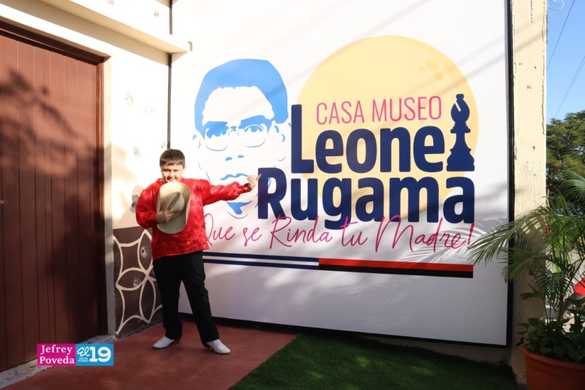 Leonel-Rugama-74