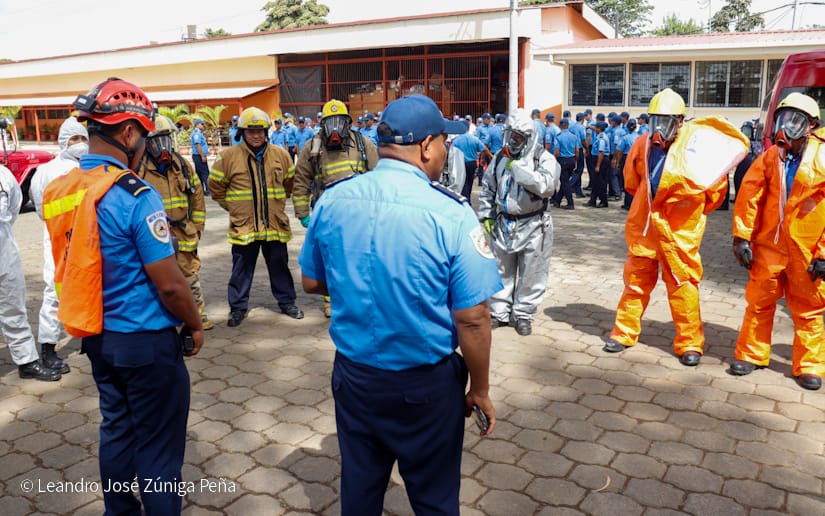 BOMBEROS12