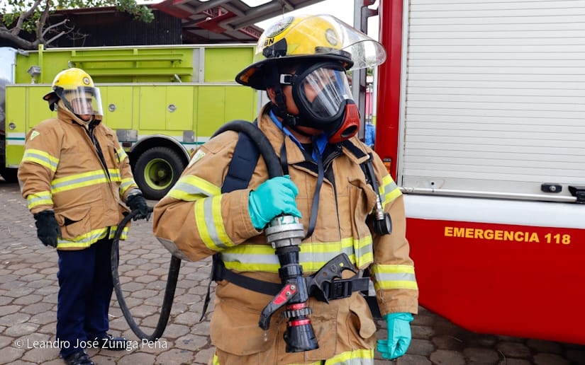 BOMBEROS46
