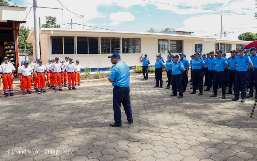 BOMBEROS8