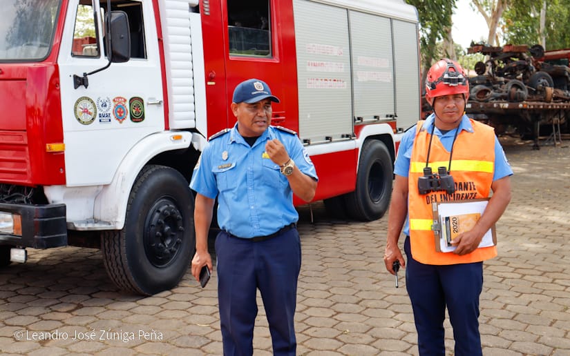 BOMBEROS9