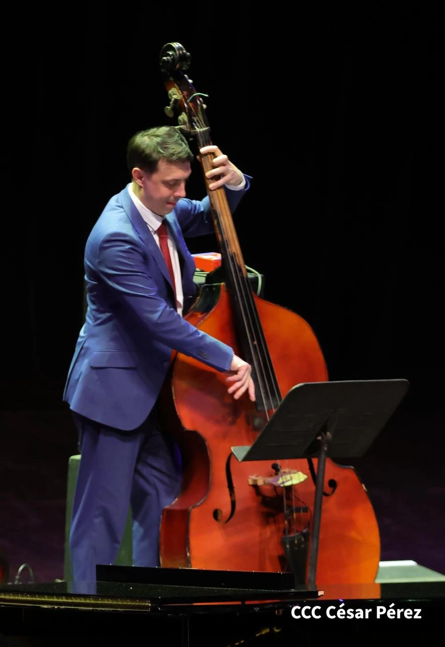 JAZZ-(4)