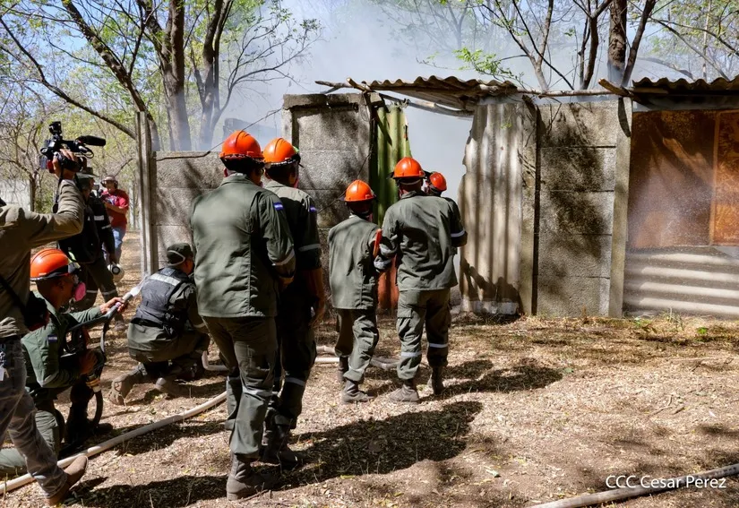 Defensa-Civil-27_26_11zon