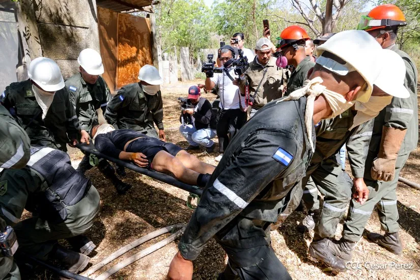 Defensa-Civil-31_30_11zon