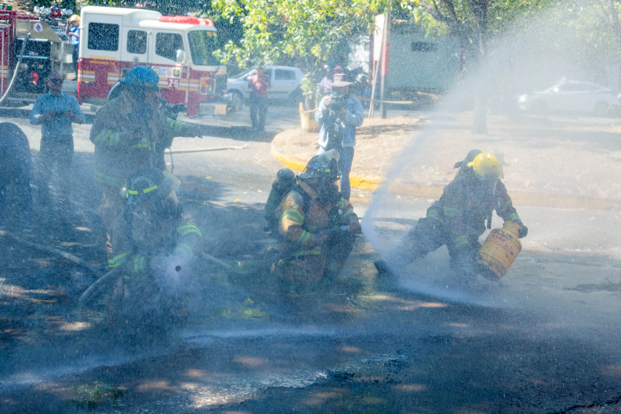 BOMBEROS10
