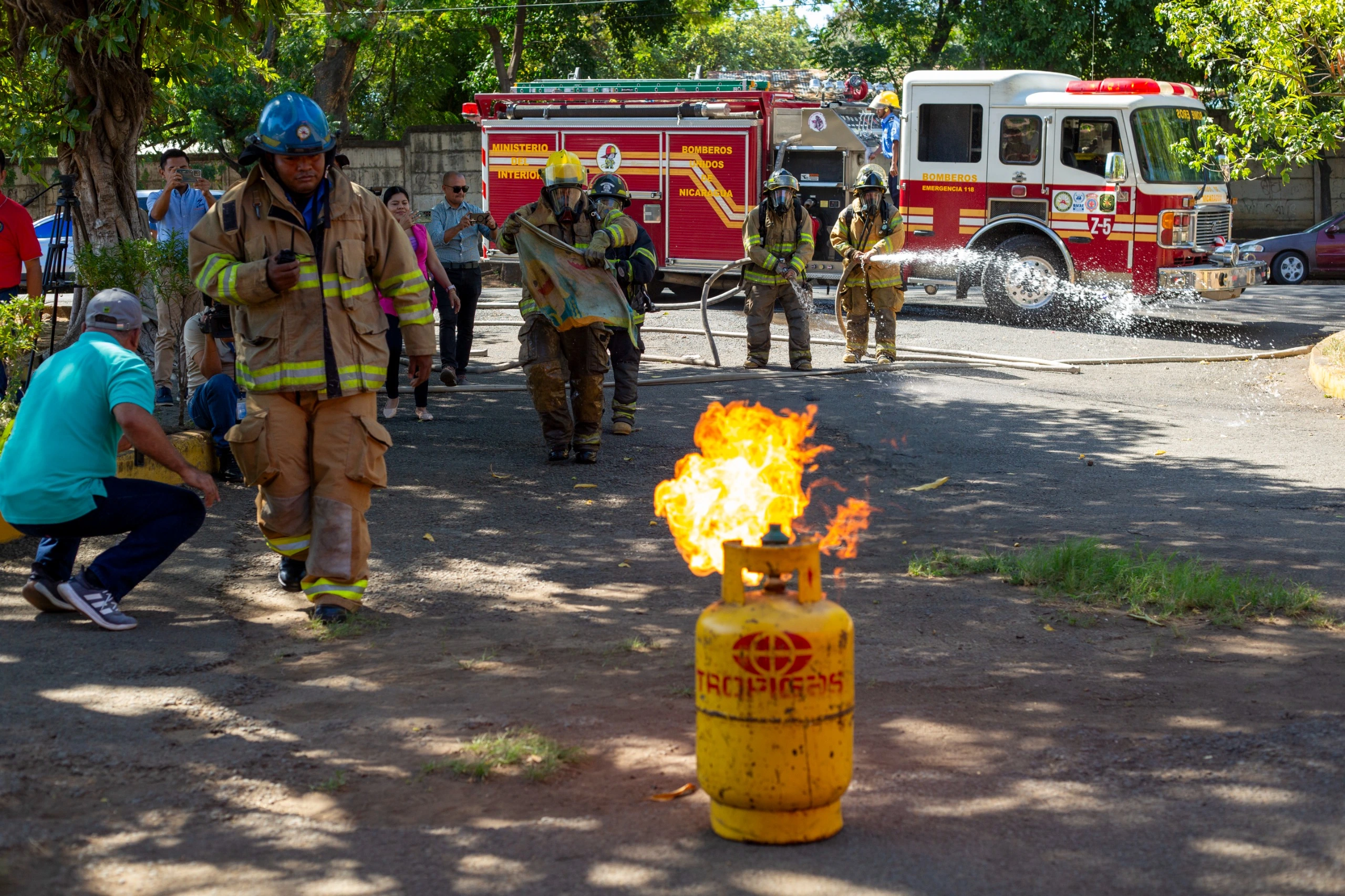 BOMBEROS6