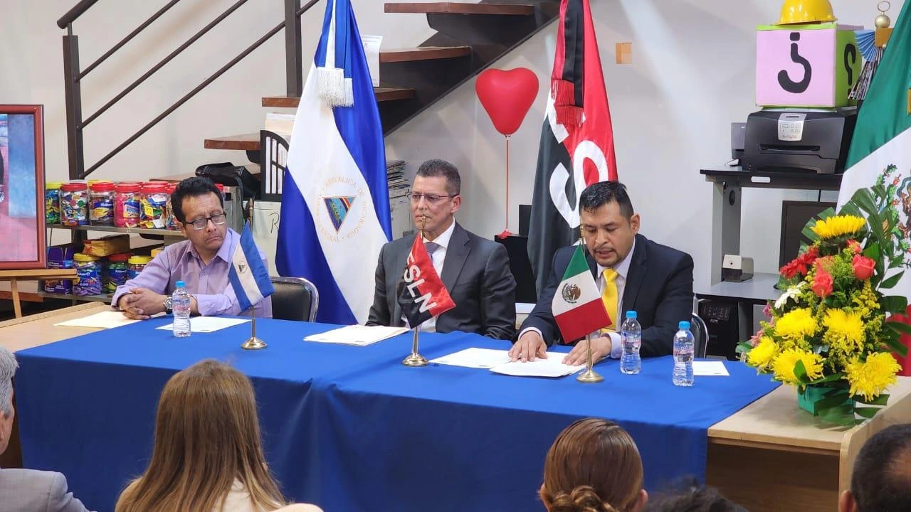 MEXICO-(4)