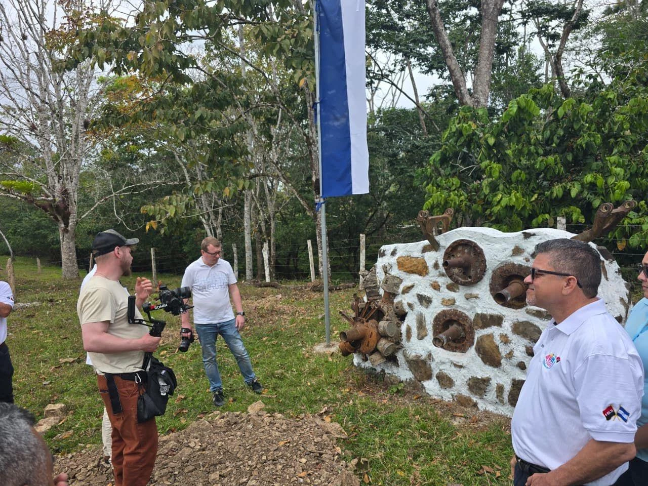 COMUNICADOR18