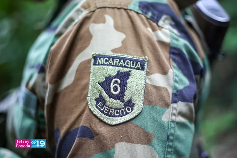 Ejercito-25_24_11zon