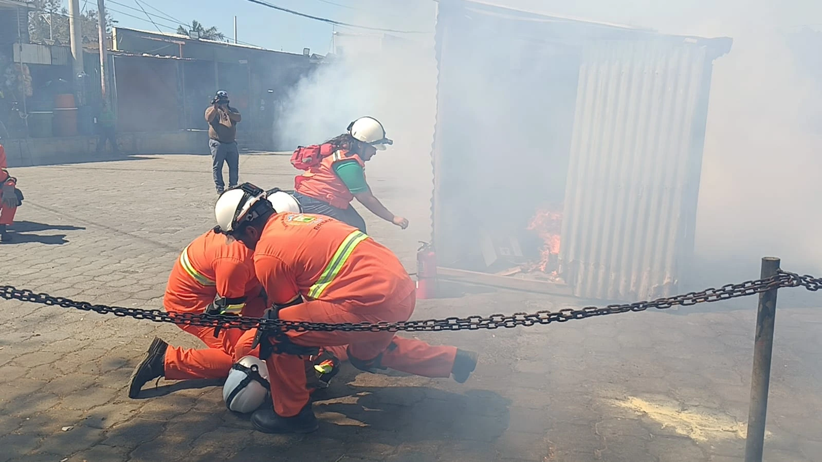 BOMBEROS33