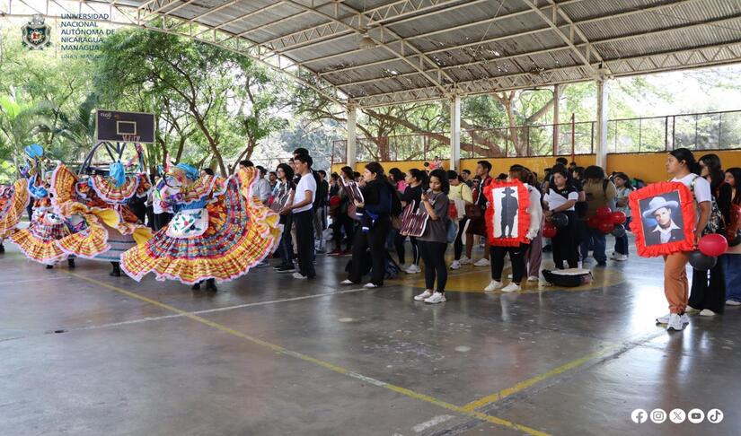 Sandino-12