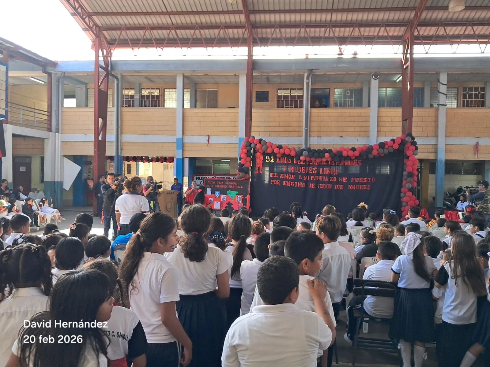 ESTUDIANTES2