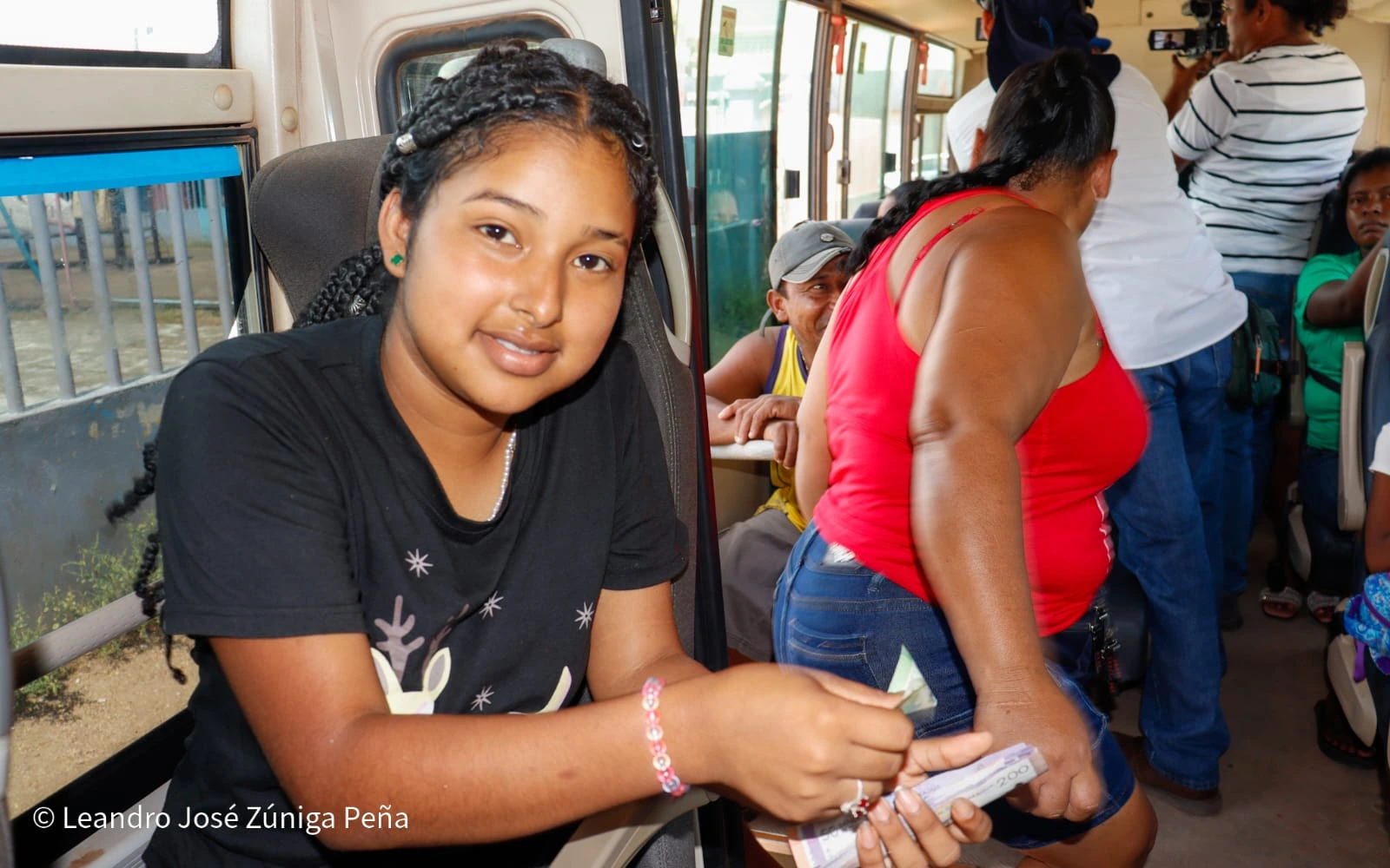 BUSES-(4)