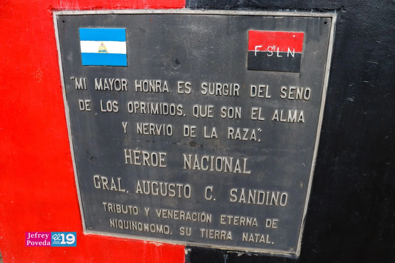SANDINO-(29)