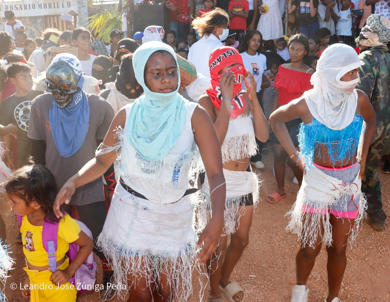 BAILE-(29)