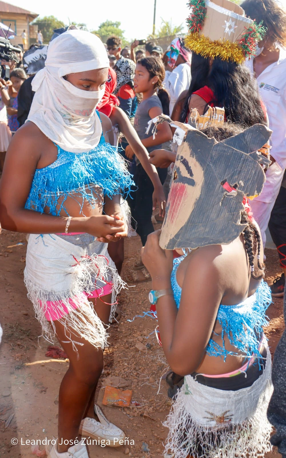 BAILE-(7)