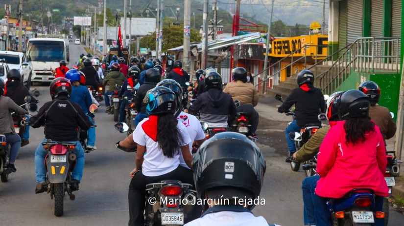 JINOTEGA--(10)