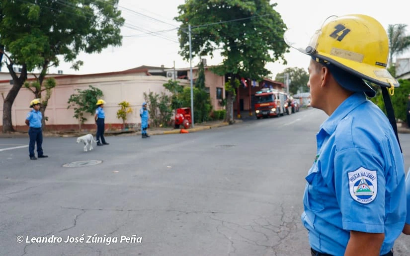 BOMBEROS-(4)