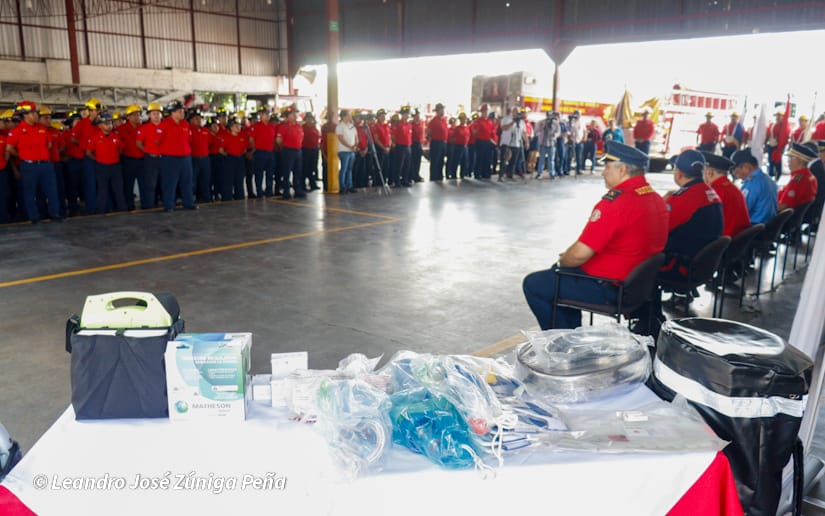 Bomberos--(23)