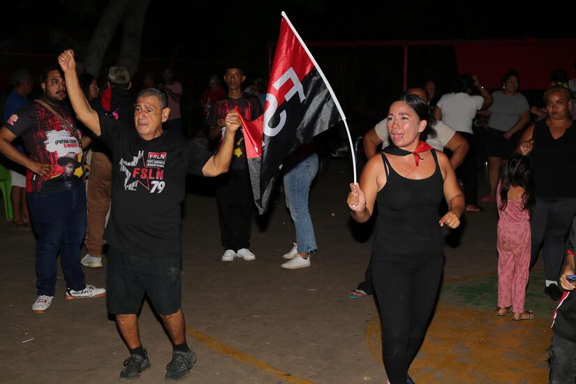 Vigilias--(8)