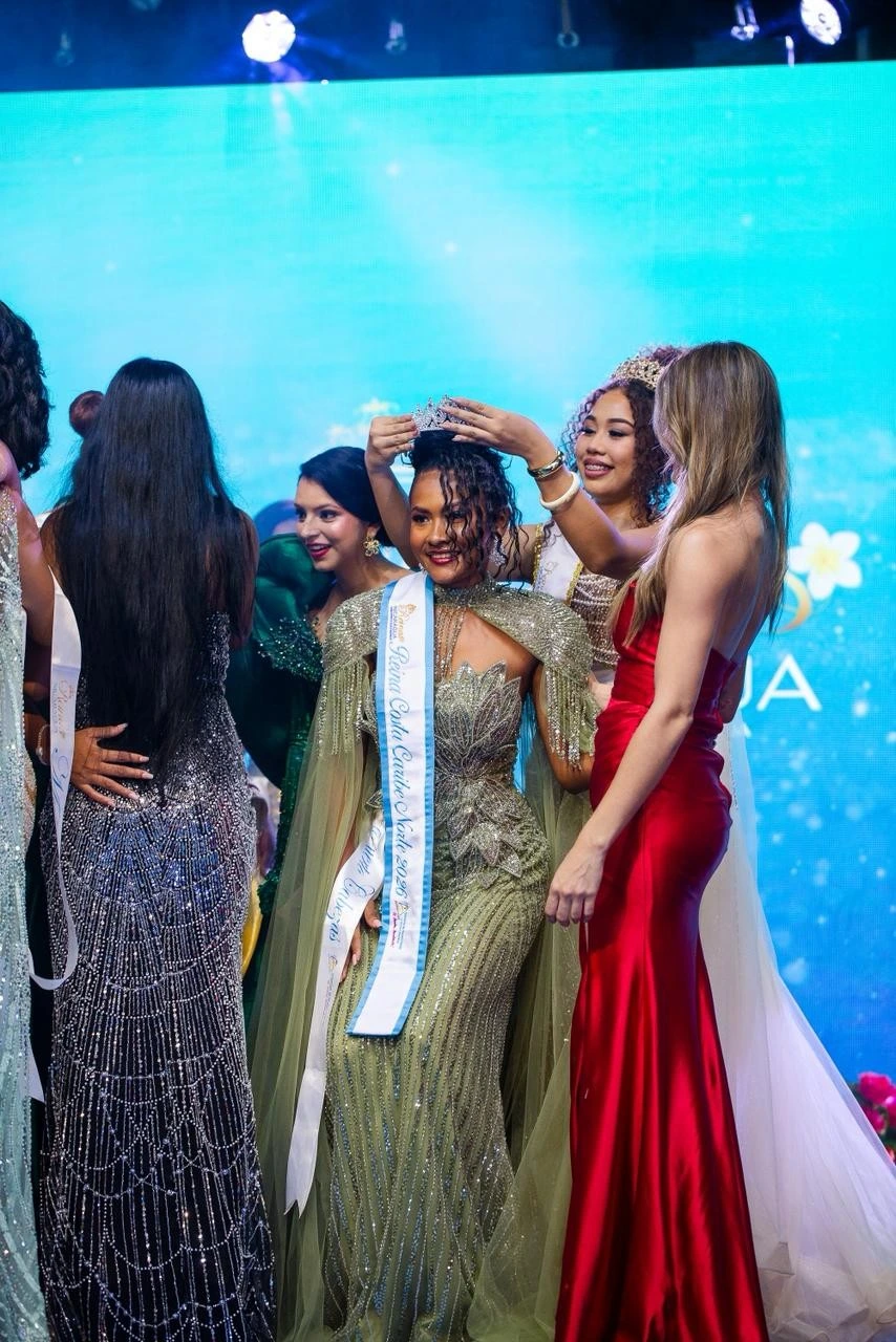 REINAS12
