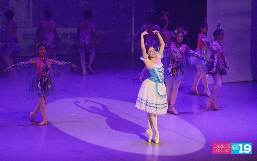 BLANCANIEVES--(6)