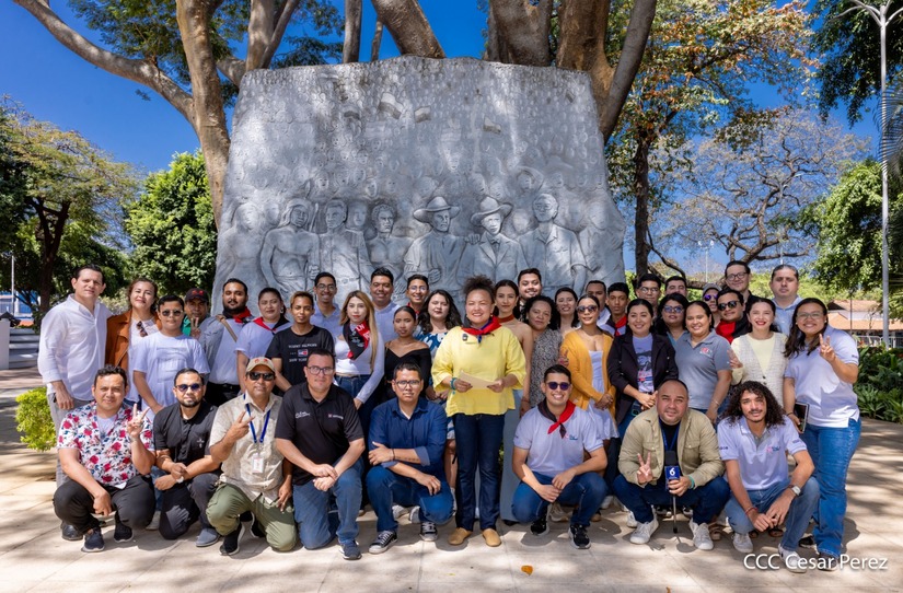 PERIODISTAS--(10)