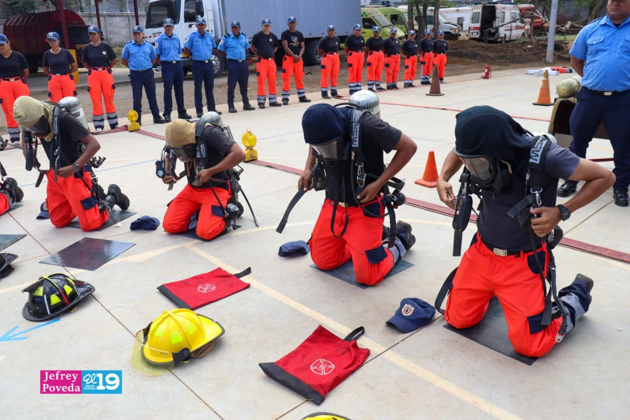 BOMBEROS11