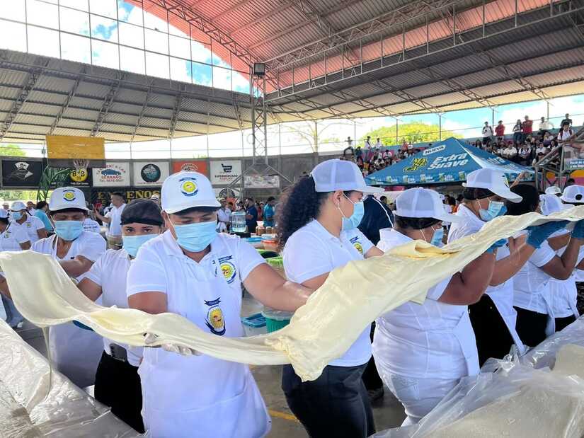 QUESILLO--(14)