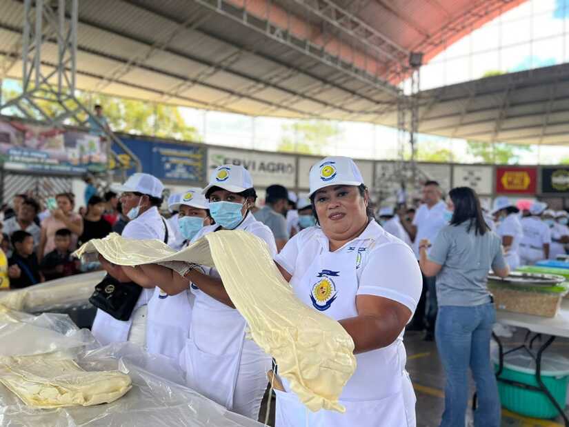 QUESILLO--(18)