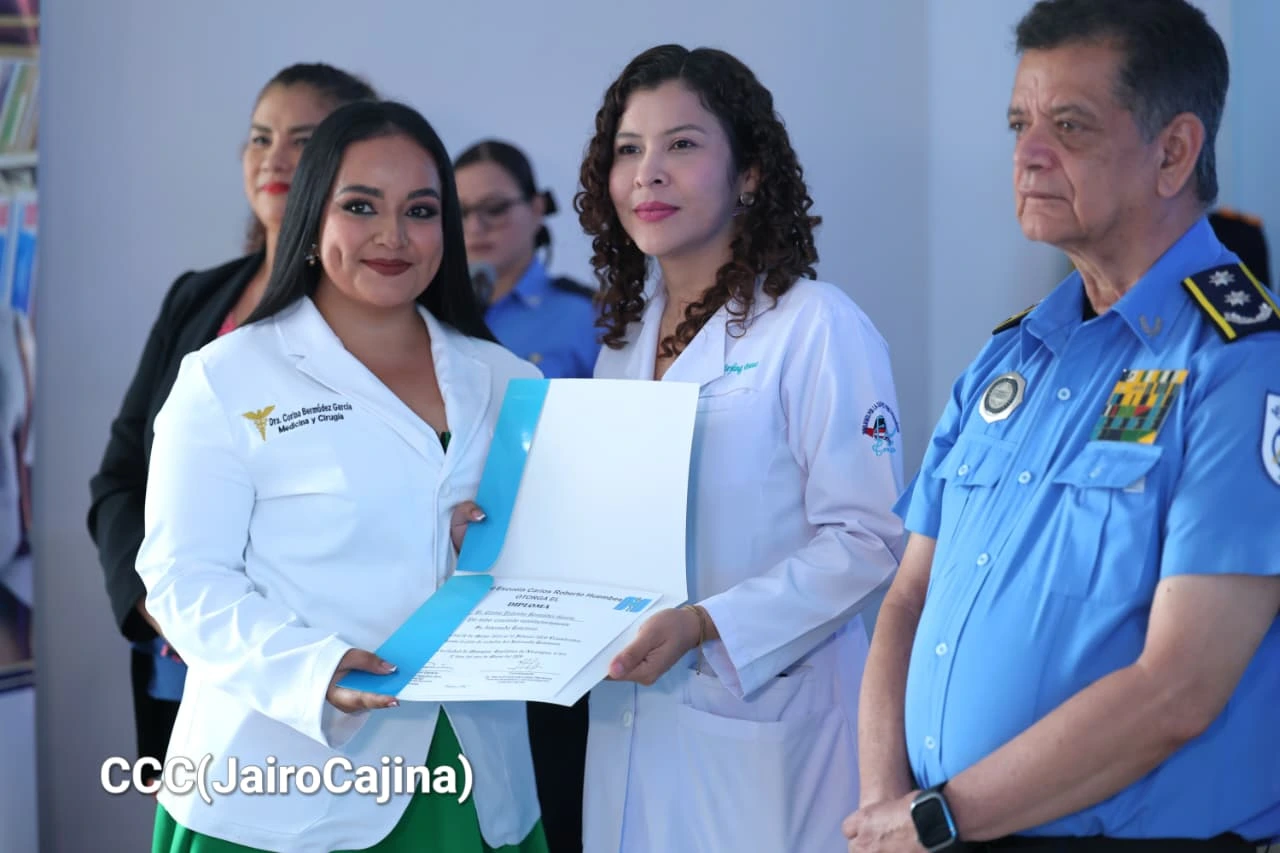 GRADUACION30