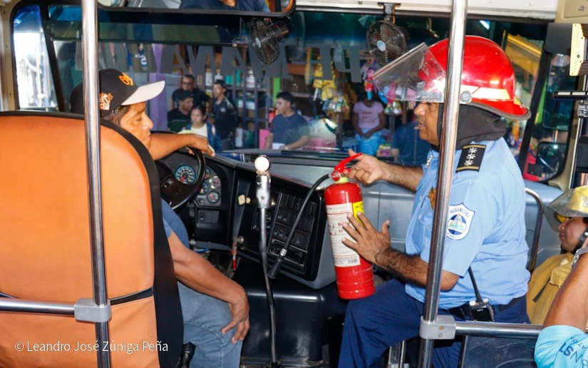 BOMBEROS10
