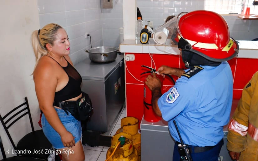BOMBEROS3