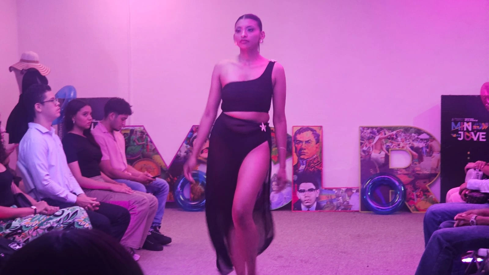 MODA10