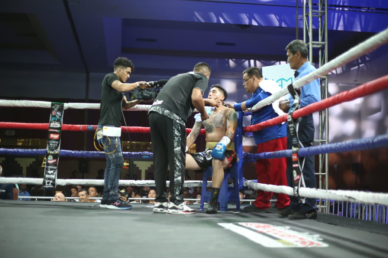 Boxeo--(118)