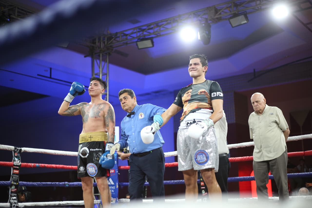 Boxeo--(40)