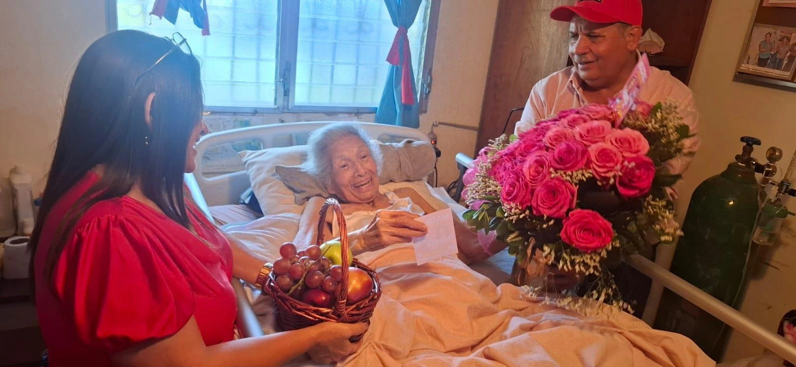 Con Dorotea Granada, Madre Admirable