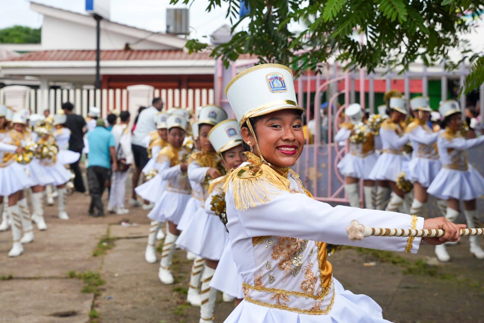 BANDAS4