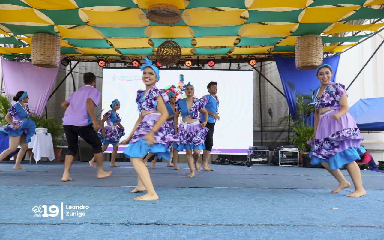 BAILES-(27)