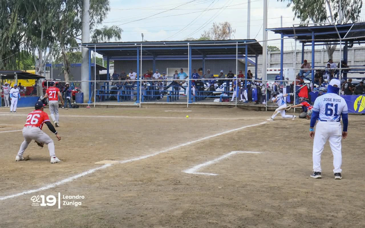 SOFTBOL-(10)