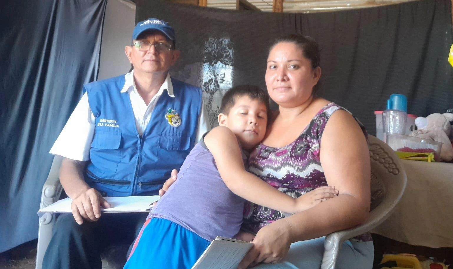 MIFAMILIA1