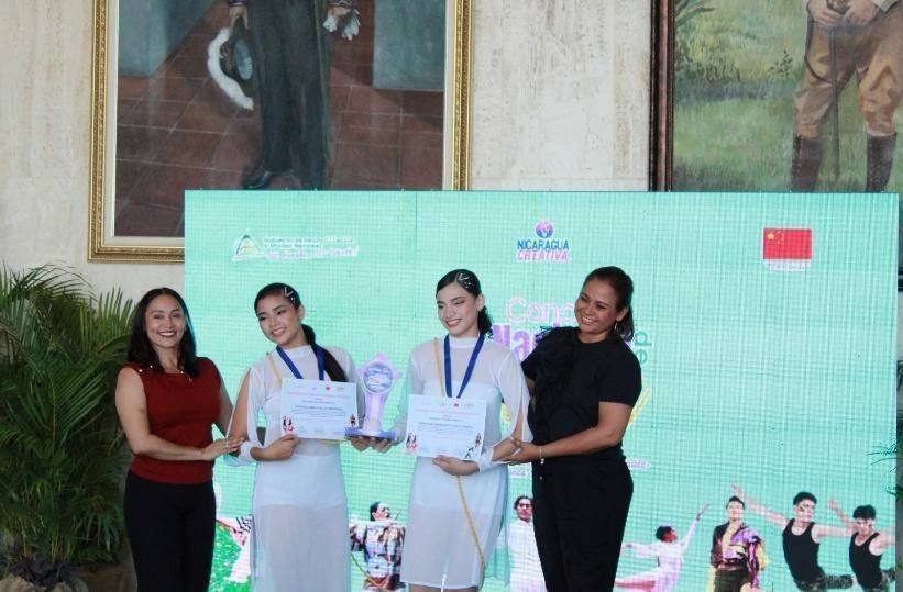 PREMIOS9