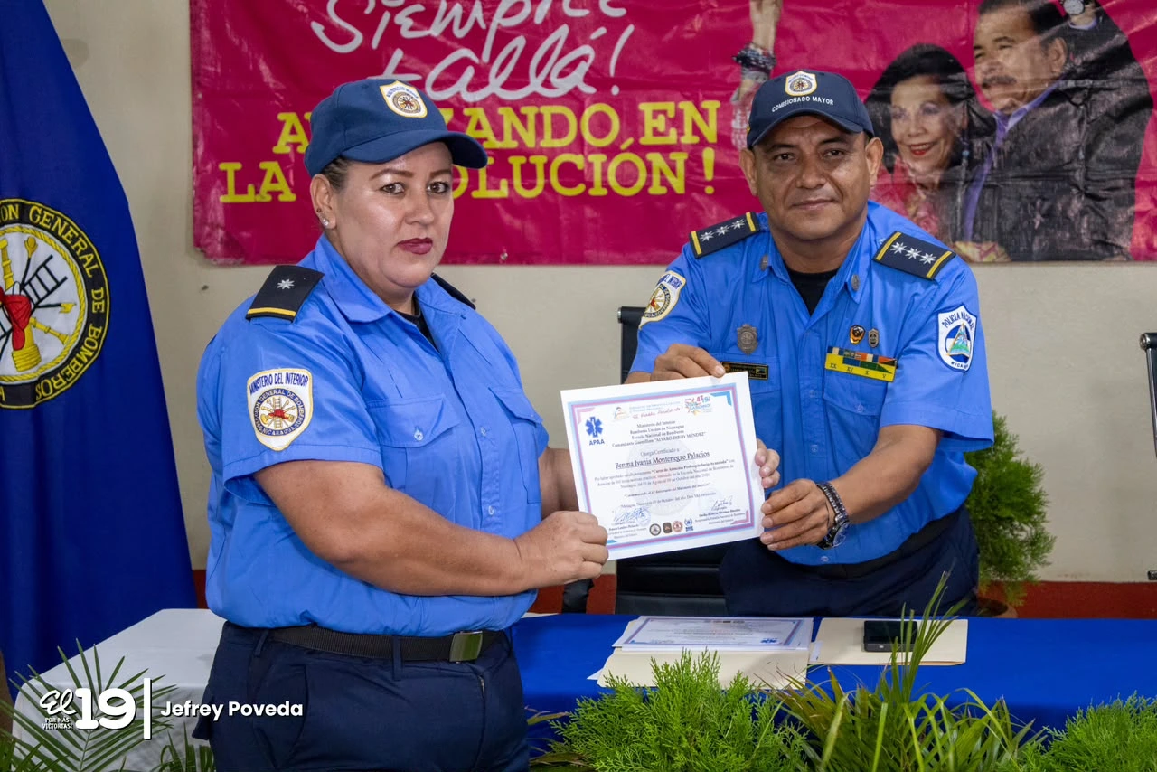 BOMBEROS17