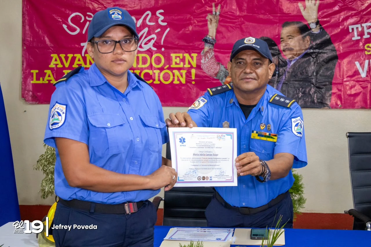 BOMBEROS18